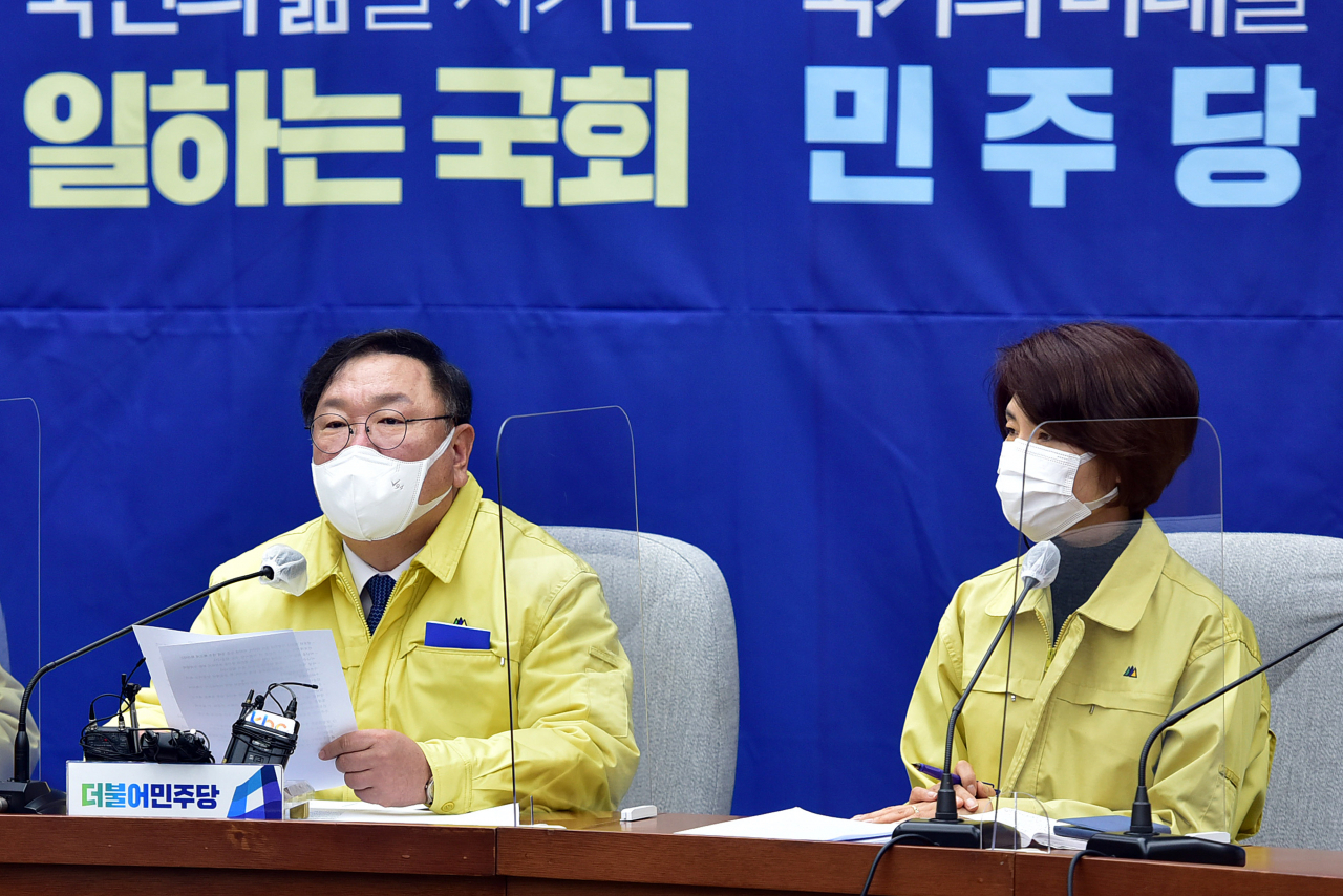김태년 더불어민주당 원내대표가 24일 국회에서 열린 정책조정회의에서 발언하고 있다. 박해묵 기자