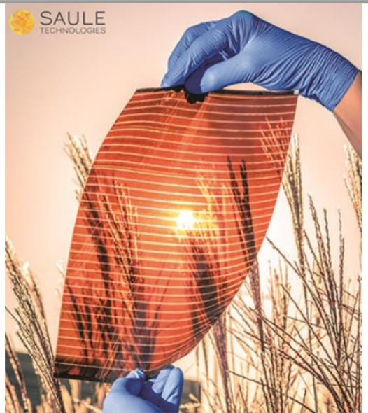폴란드 페로브스카이트 회사 사울(SAULE)이 선보인 차세대 태양광 소재 '페로브스카이트' 셀, 모듈 모습. [흥국증권, 사울 제공]