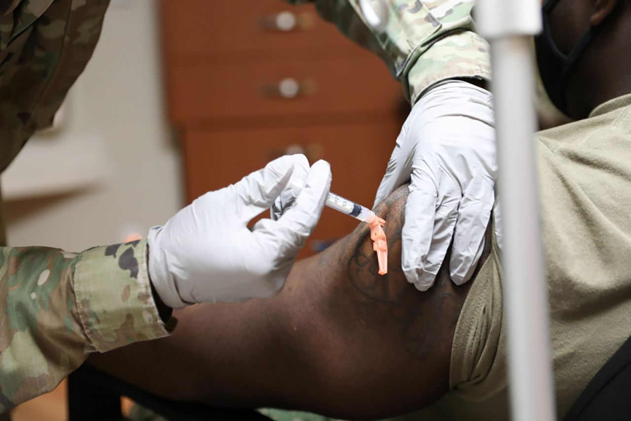 USFK begins inoculations Tuesday. (Yonhap)