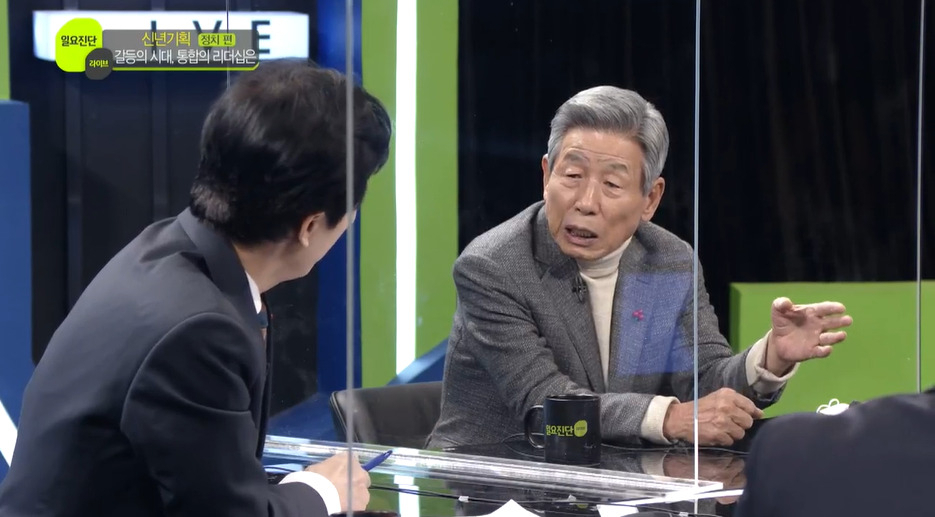 유인태 전 국회 사무총장이 3일 KBS '일요진단 라이브'에 출연해 발언하고 있다 [KBS 방송영상 갈무리]