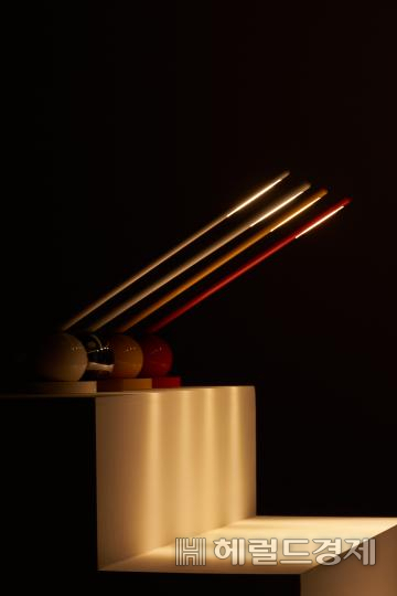 황덕기술단X메이크메이크의 Weight_Light. [서울디자인재단 제공]