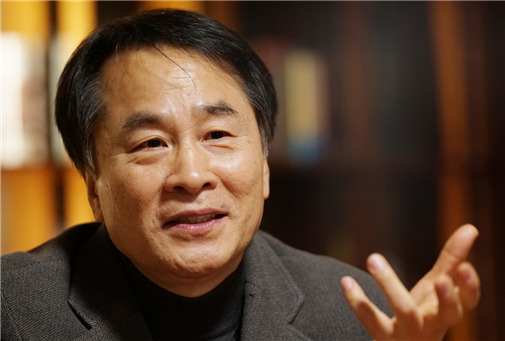 작가 이승우. 문학사상 제공