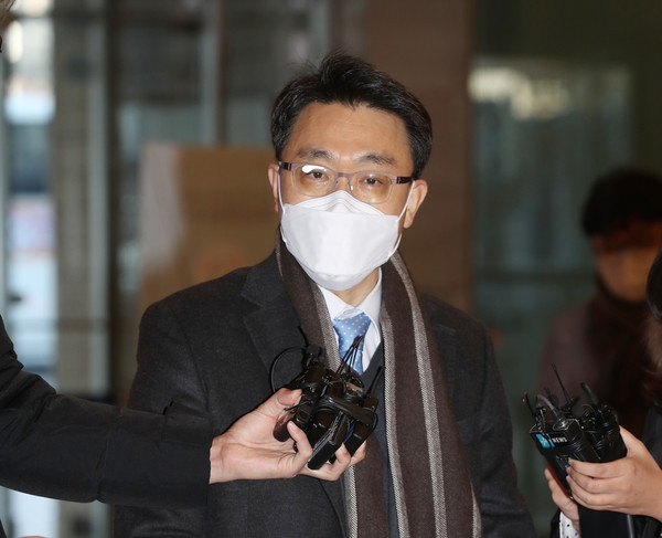 The president nominated Kim Jin-wook, a former judge, as head of the Corruption Investigation Office for High-ranking Officials (CIO) on Wednesday. (Yonhap)