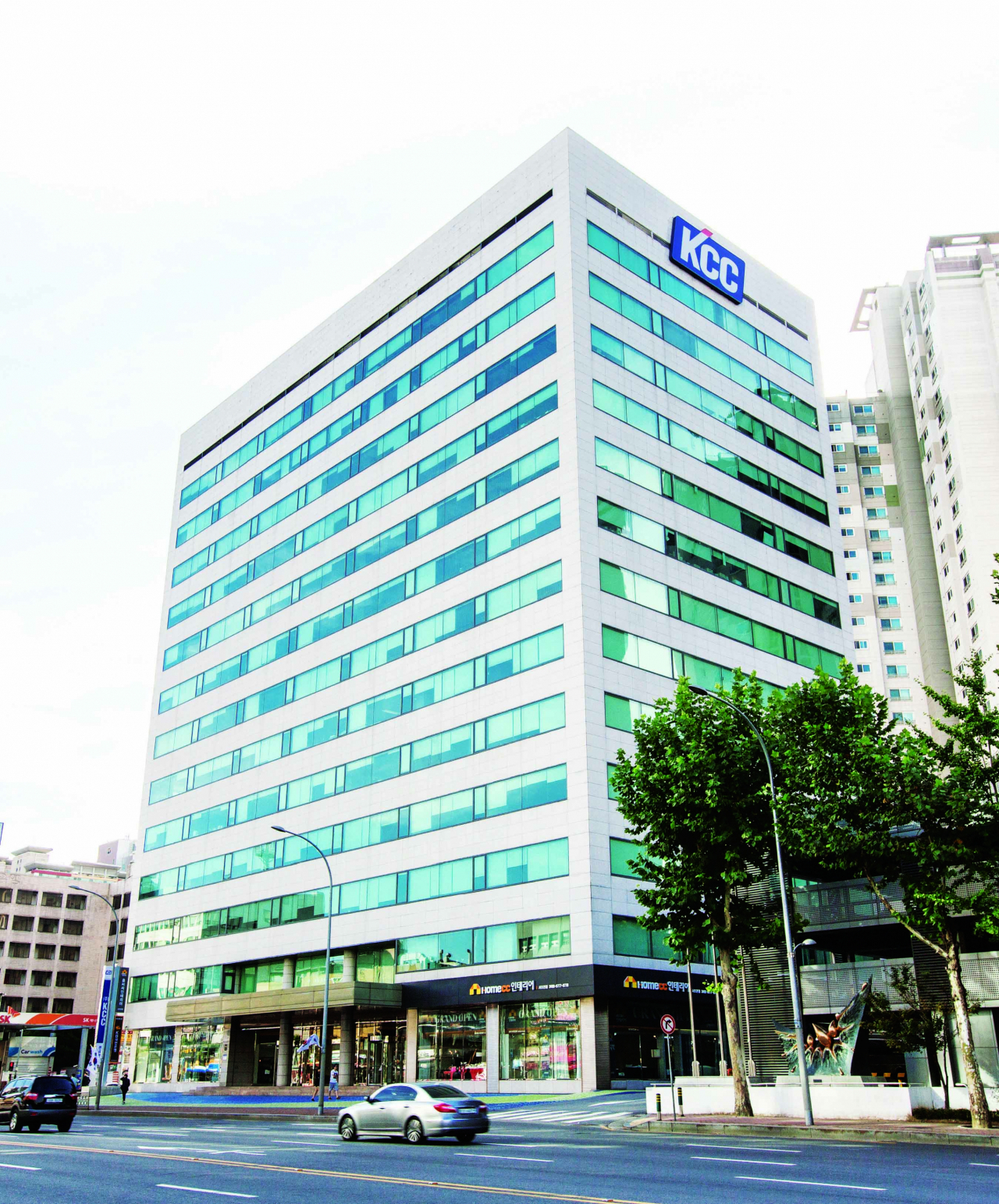 KCC가 실리콘 자회사들을 미국 모멘티브사에 매각하며 사업 재정비에 나섰다. [KCC 제공]