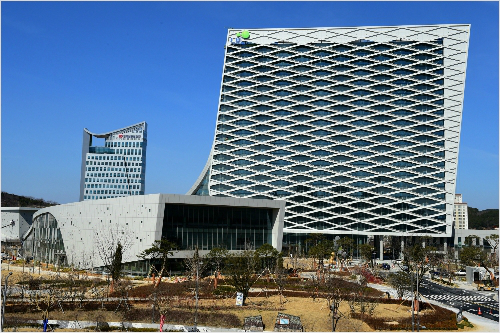 진주 LH 본사.