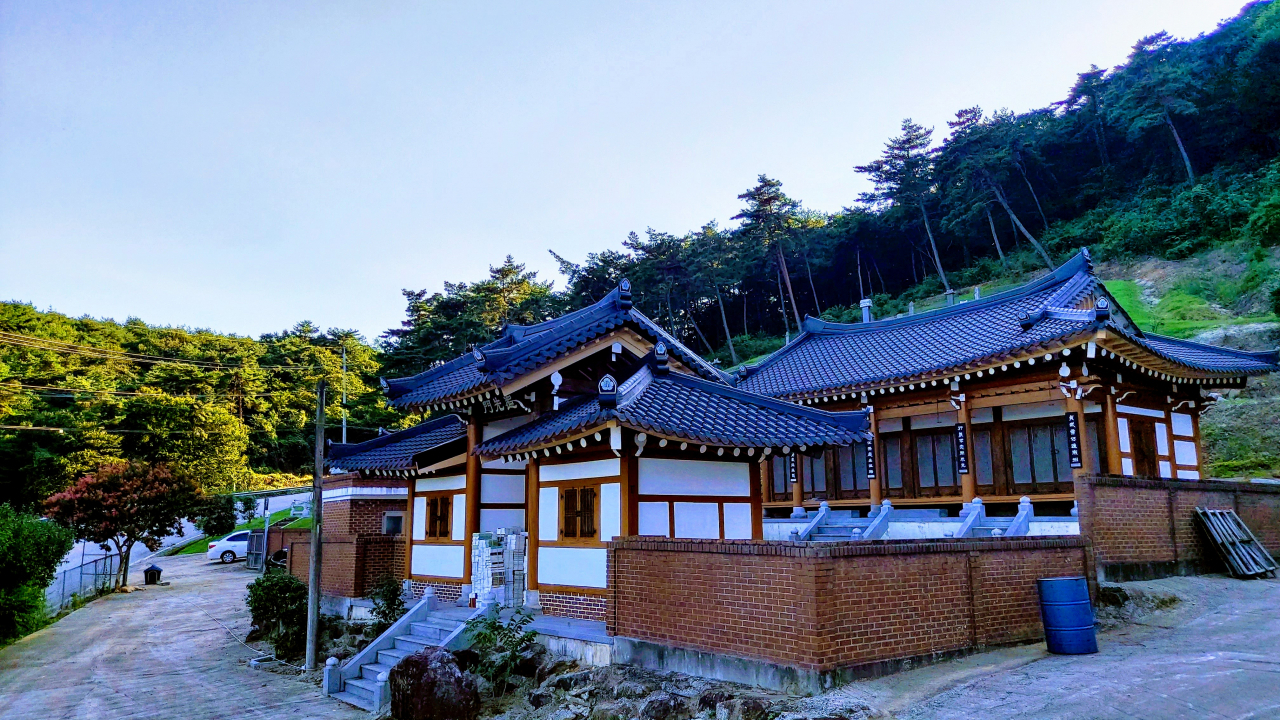 장성 행주기씨 백석헌 전경