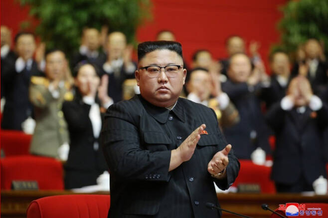 유엔과 EU는 김정은 북한 국무위원장이 제8차 노동당 당대회를 통해 핵무기 지속 개발 의지를 내비친 데 대해 우려를 표명했다. 자료사진. [조선중앙통신 홈페이지]