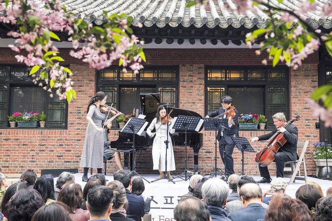 지난해 15주년을 맞는 서울스프링실내악축제(SSF)에선 다양한국내 연주자가 무대에 올랐다. [SSF 제공]
