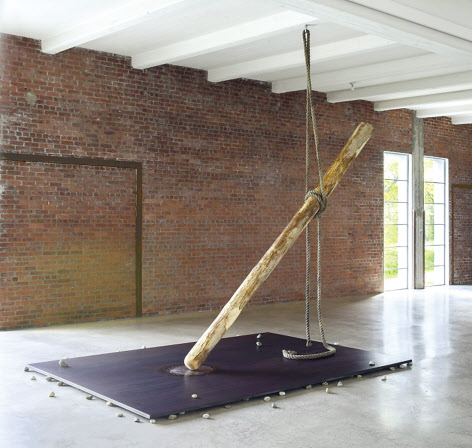 이우환, 관계항, 1974/2019. 디아 아트 파운데이션, 설치 전경, 디아:비콘, 비콘, 뉴욕 ⓒ Artists Rights Society (ARS), New York/ADAGP, Paris. Photo: Bill Jacobson Studio, New York