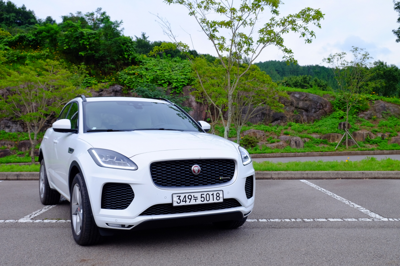 재규어 콤팩트 SUV ‘E-PACE’. [정찬수 기자]