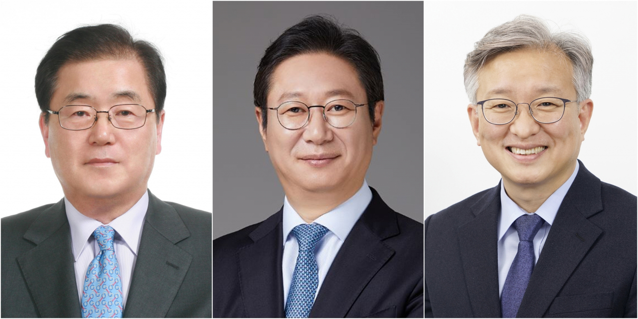 문재인 대통령은 20일 새 외교부 장관에 정의용 대통령 외교안보특보(왼쪽부터), 문화체육관광부 장관에 더불어민주당 황희 의원, 중소벤처기업부 장관에 더불어민주당 권칠승 의원을 내정했다. [연합]