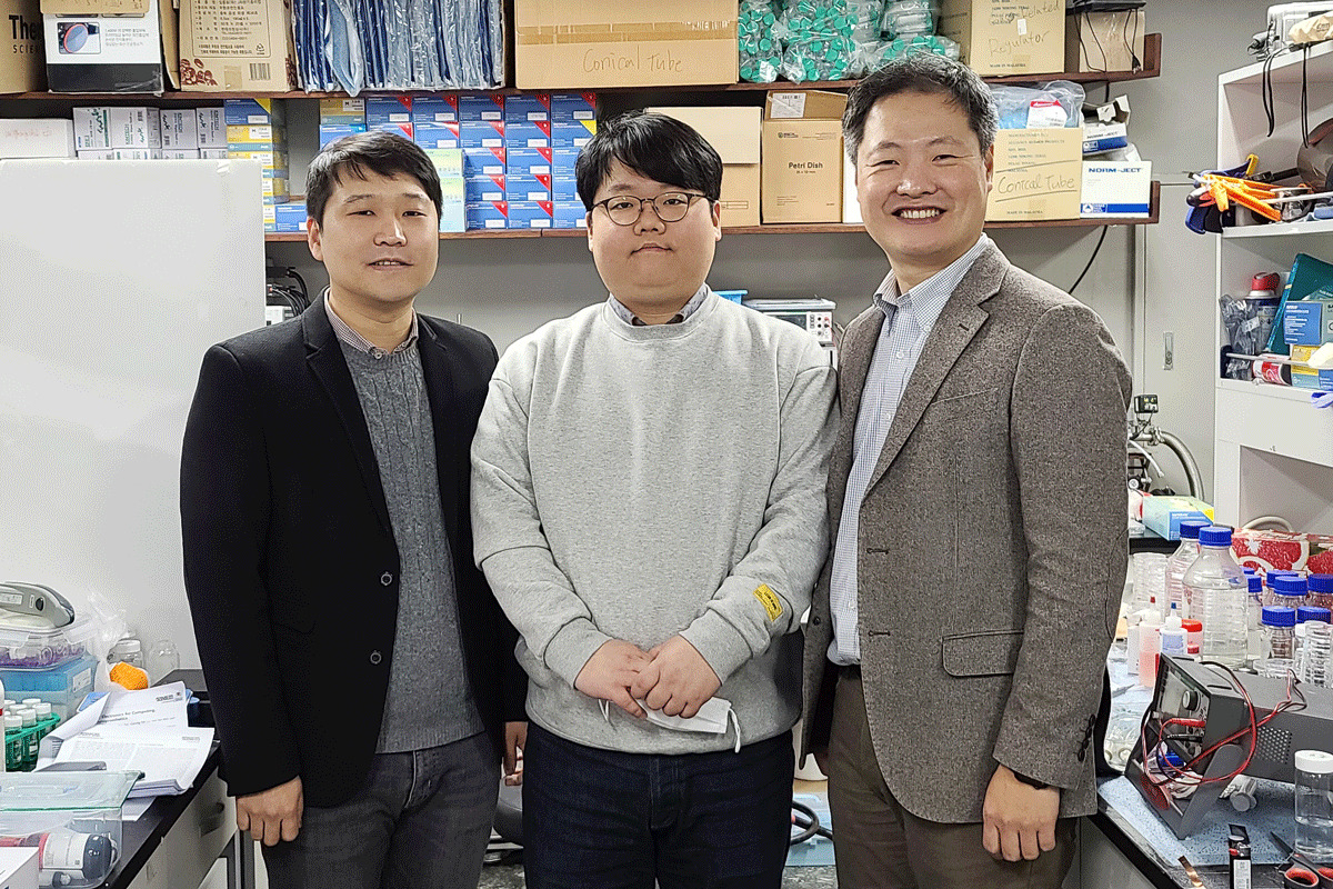 왼쪽부터 이원준 교수, 엄원식 박사, 한태희 교수.[한양대학교 제공]