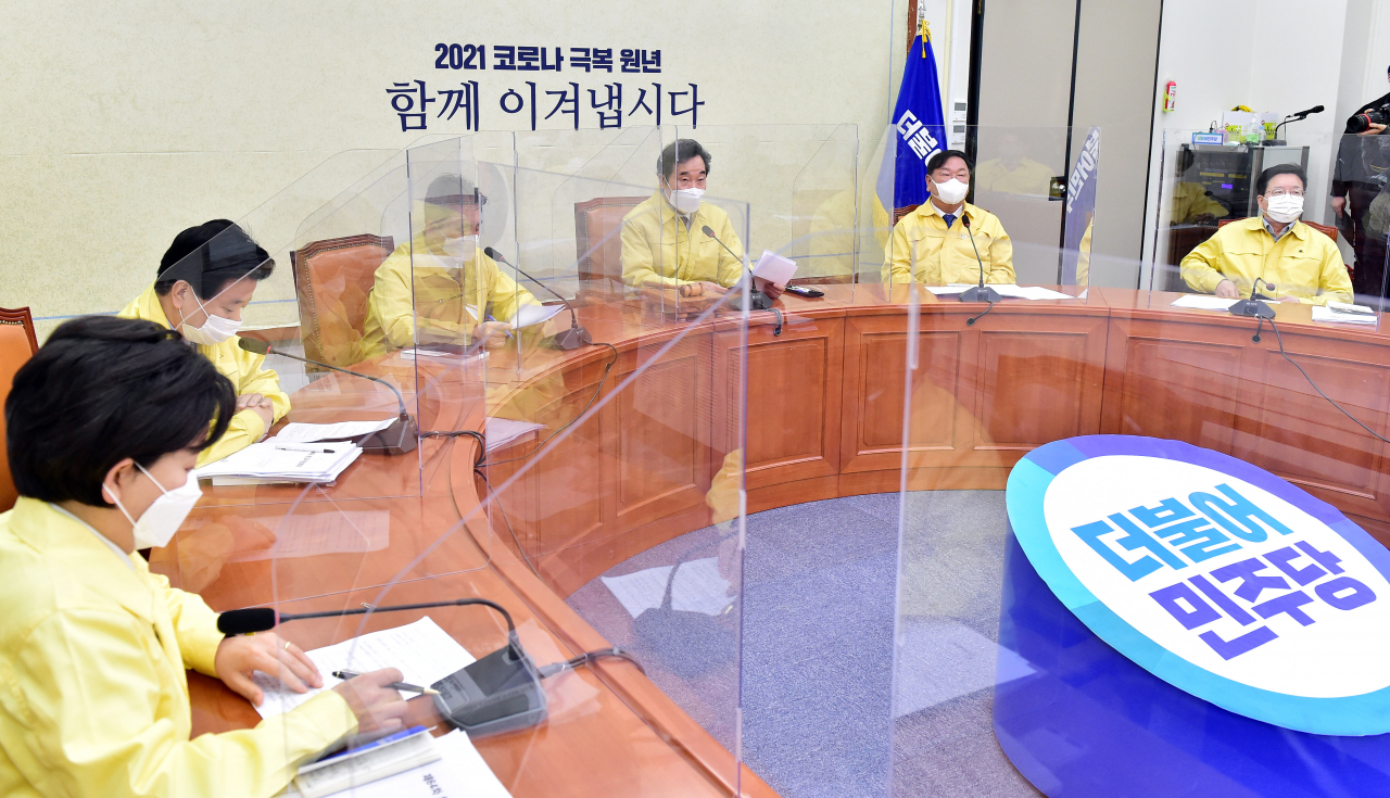 이낙연 더불어민주당 대표가 25일 국회에서 열린 최고위원회의에서 발언하고 있다. [연합]