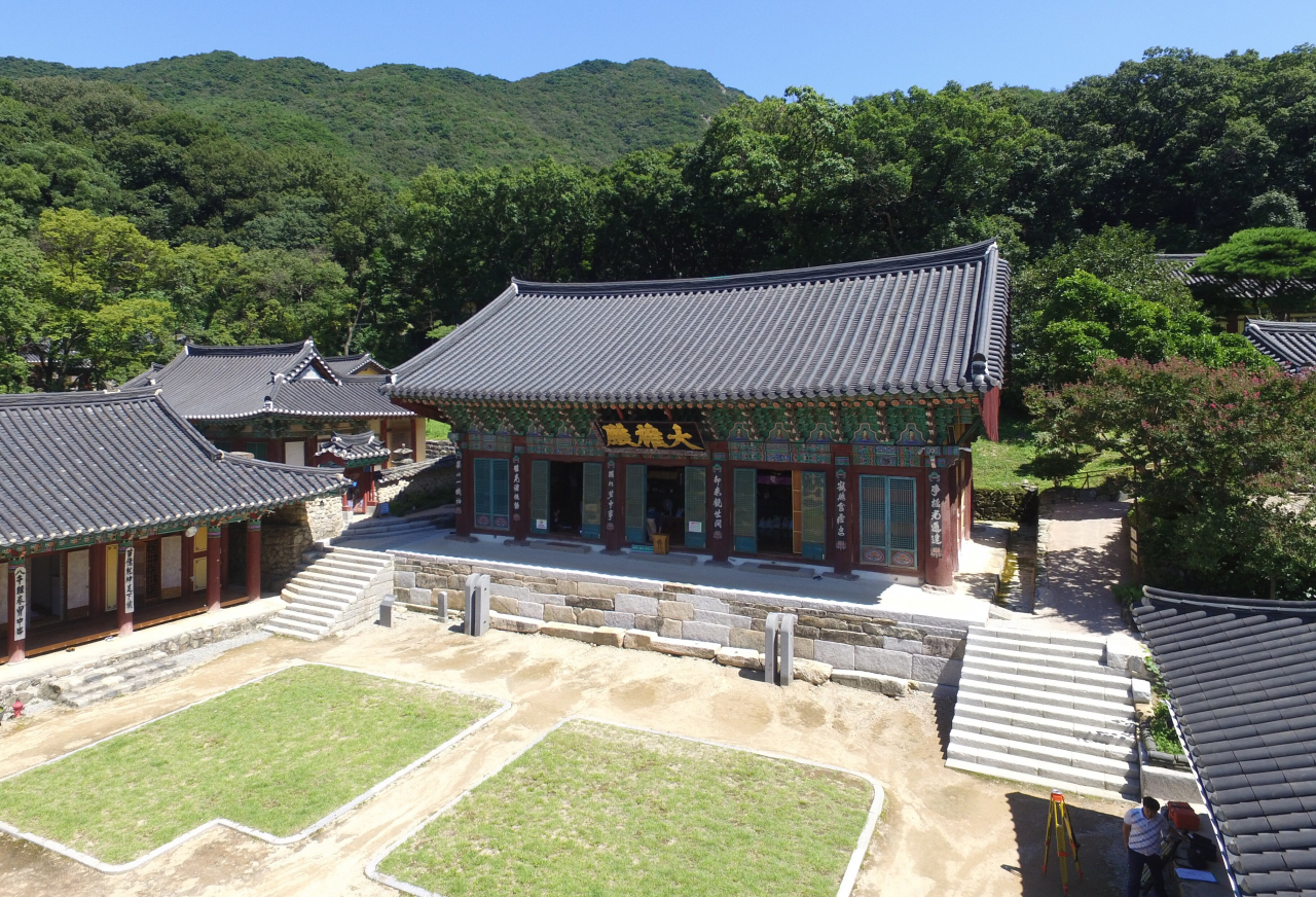 최초 창건은 1500년전으로 추정되는 갑사