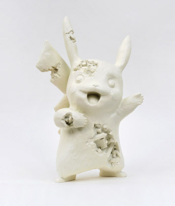 대니얼 아샴, White Crystalized Pikachu, 23&times;17&times;33cm (269/500), 캐스트 레진, 산화 알루미늄, 2020