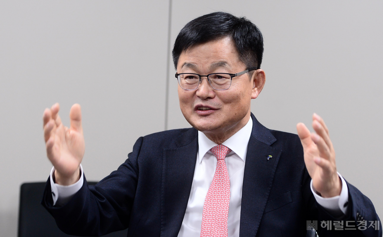 김승배 피데스개발 대표는 지난 26일 진행된 인터뷰 내내 ‘신뢰’를 강조했다. 그는 “디벨로퍼에게 가장 중요한 가치는 신뢰다. 회사 이름도 ‘신뢰’인데 지켜야 하지 않겠느냐”며 웃었다. [이상섭 기자]