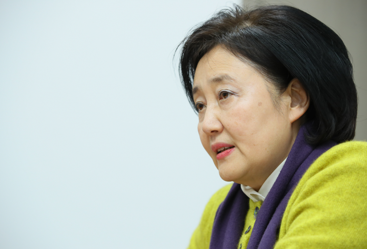 박영선 더불어민주당 서울시장 경선 후보가 최근 국회 의원회관에서 연합뉴스와 인터뷰하고 있다. [연합]