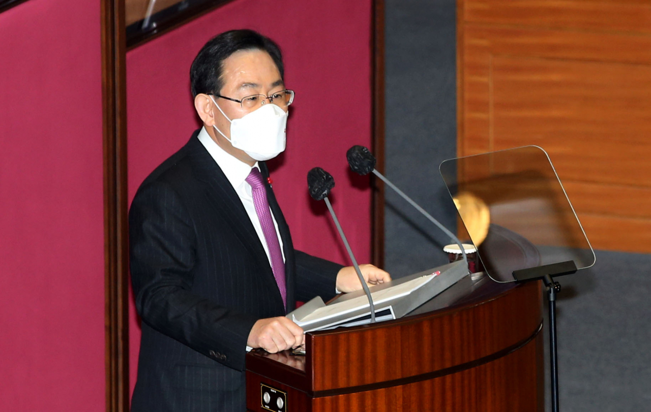 주호영 국민의힘 원내대표가 3일 국회에서 열린 본회의에서 교섭단체대표연설을 하고 있다. 이상섭 기자/