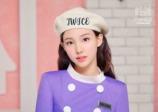 (Credit: JYP Entertainment)