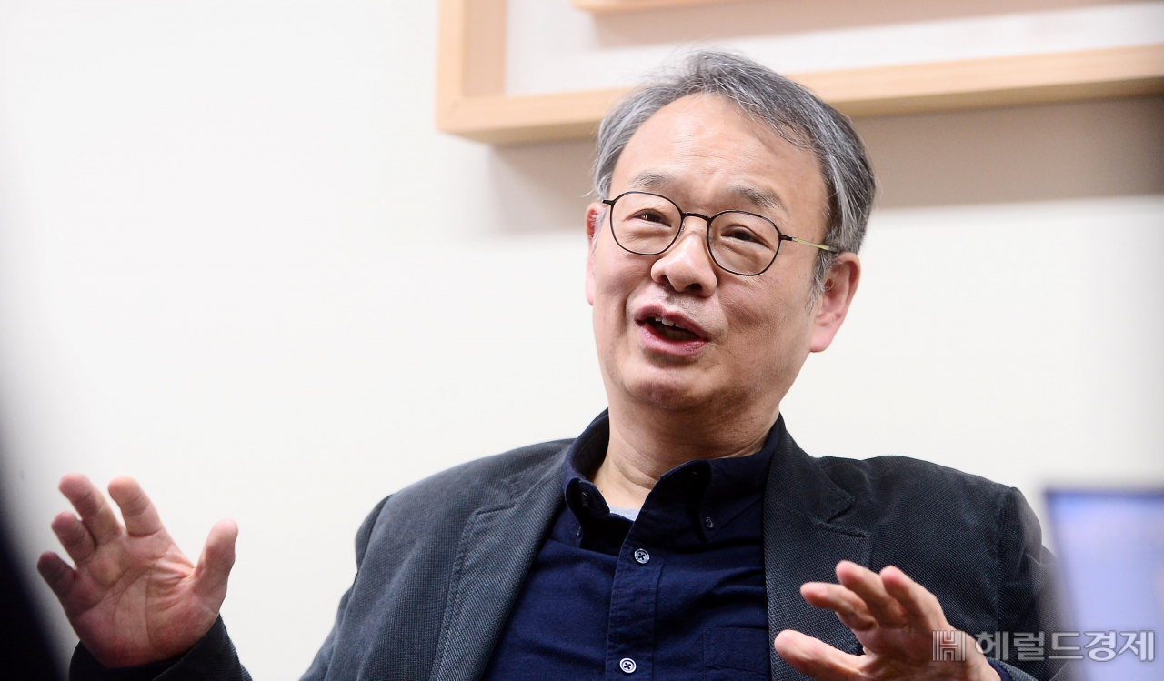 박인석 국가건축정책위원회 위원장은 헤럴드경제와의 인터뷰에서 아파트 단지의 폐쇄성을 지적했다. 3기 신도시를 통해 울타리 안에 모든 것을 갖춘 단지가 아니더라도 좋은 거주공간이 될 수 있다는 사실을 국민에게 알려야 한다고 강조했다. [사진=이상섭 기자]