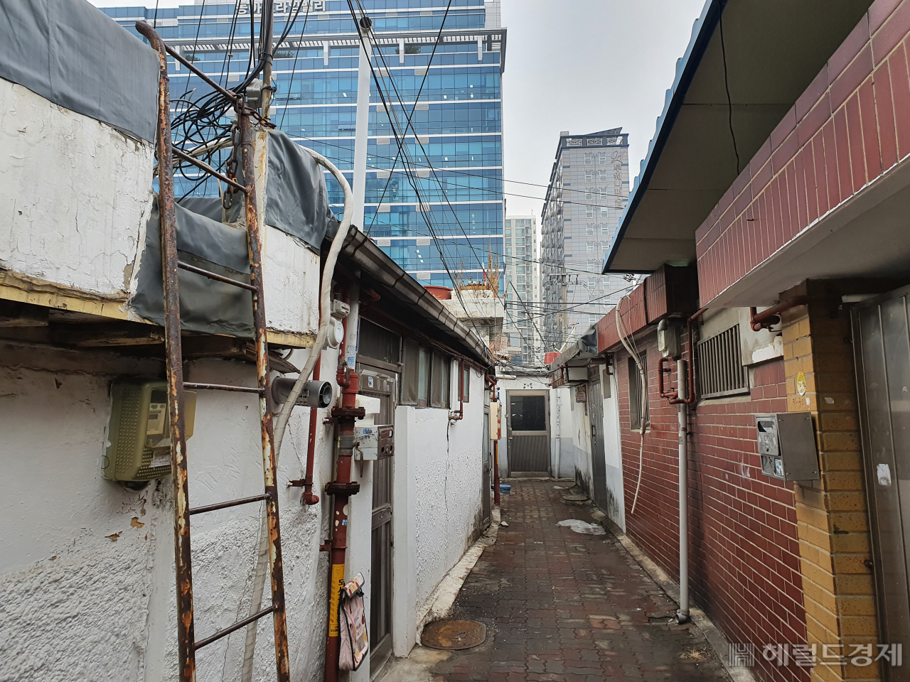 시한폭탄 된 빌라…분양 받았는데 집 안 팔려 ‘울상’ [부동산360]