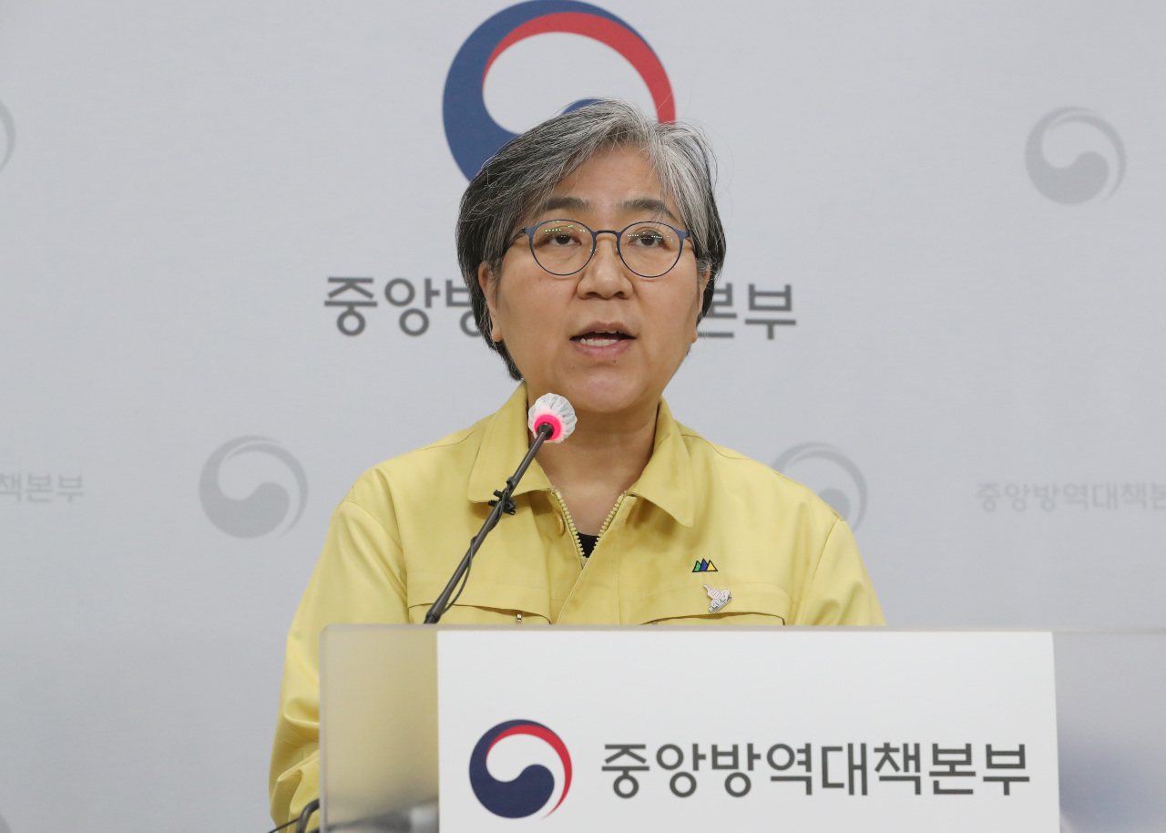 Korea Disease Control and Prevention Agency chief Jung Eun-kyeong speaks during a news briefing Monday. (Yonhap)