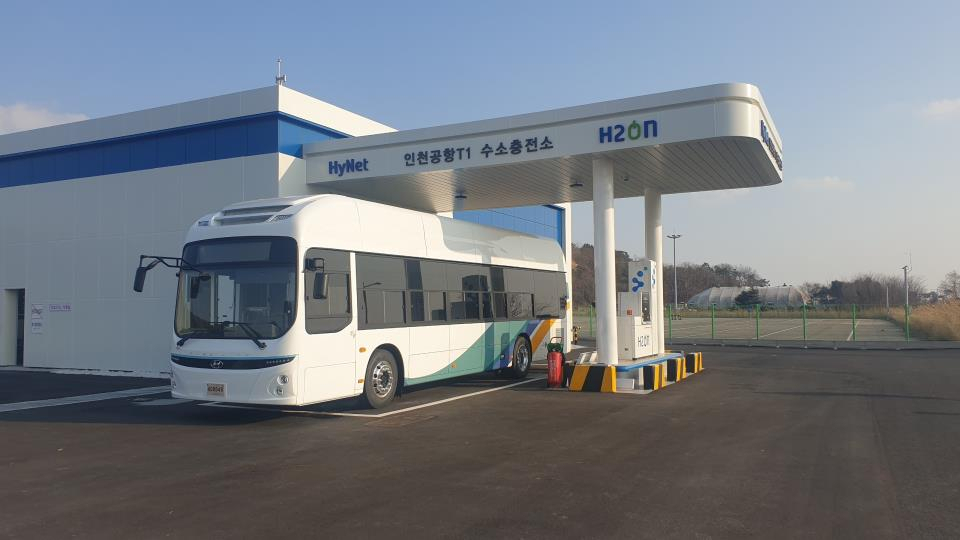 인천공항 수소충전소. ［연합］