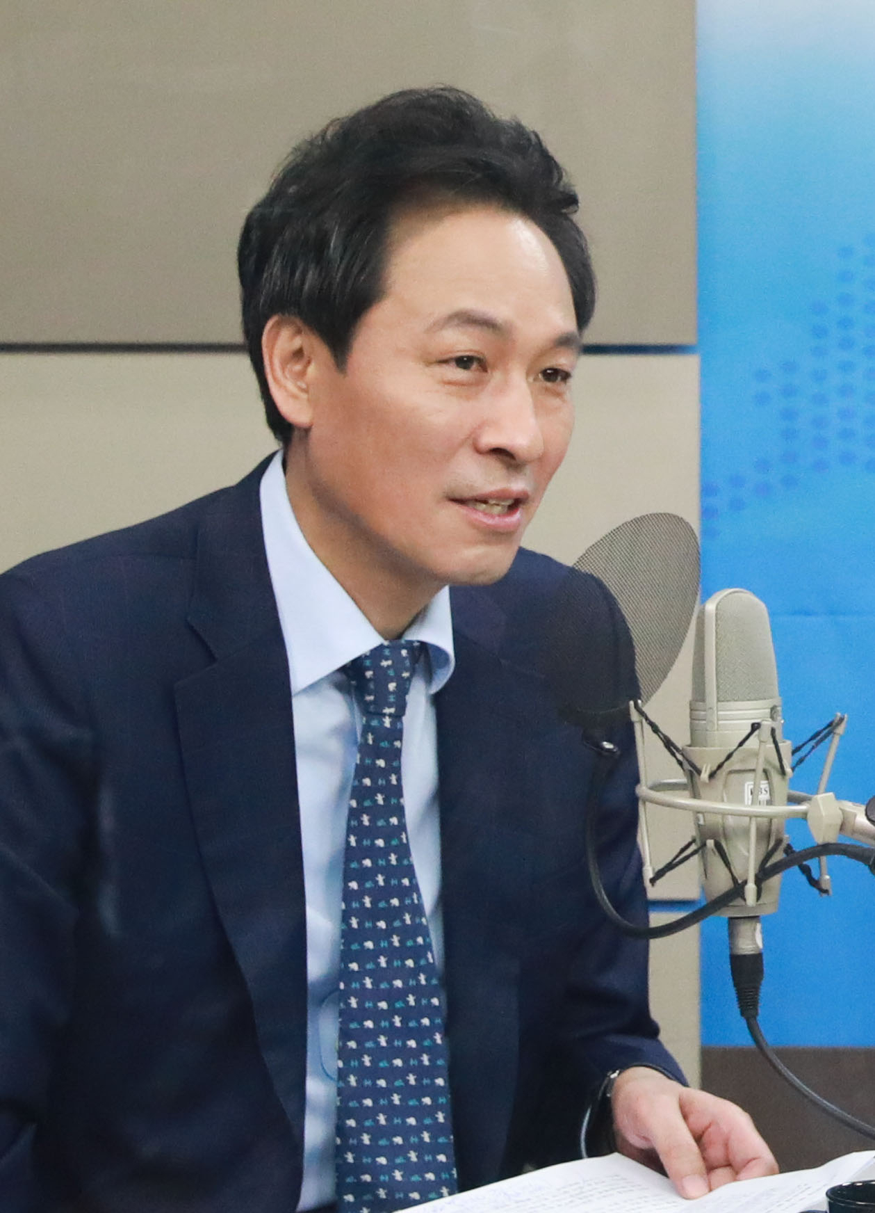 더불어민주당 우상호 서울시장 경선후보가 22일 오전 서울 마포구 BBS불교방송 라디오에서 열린 더불어민주당 서울시장 후보 토론회에 참석해 발언하고 있다. [연합]