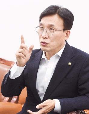 더불어민주당 김민석 의원/이상섭 기자 babtong@heraldcorp.com