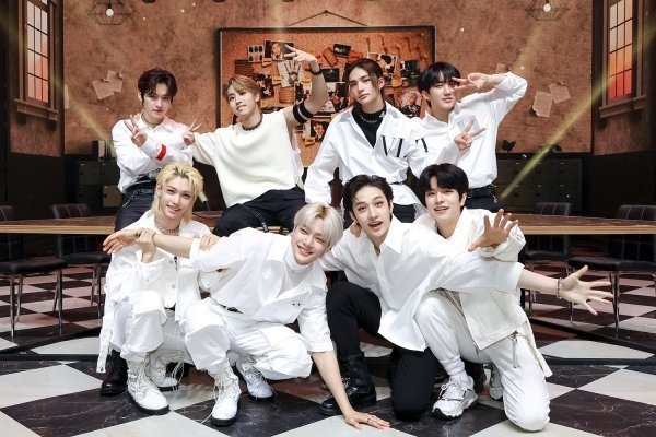 (Credit: JYP Entertainment)