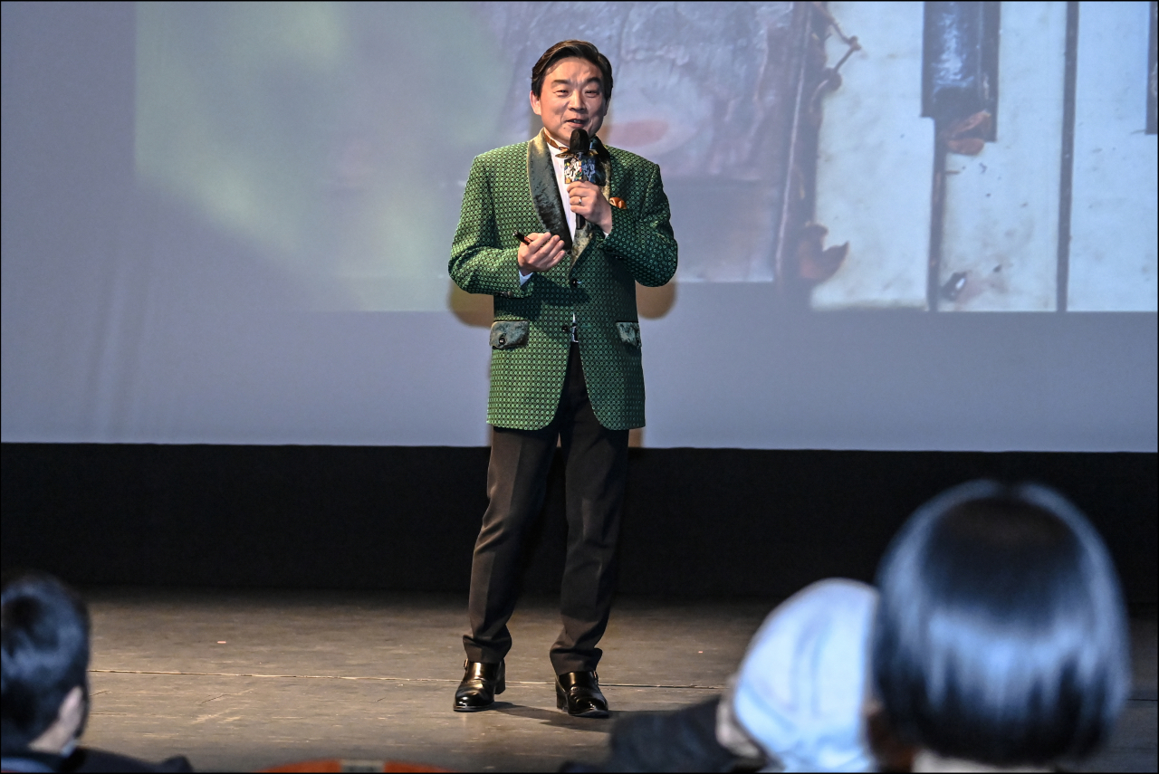 김성규 세종문화회관 사장은 “예술계가 코로나19로 회복 불가능한 상태에 접어들었는데, 어떻게든 살리고 싶었다”며 “많은 공연장들의 선도적인 역할에 대해서도 고민했다. 공연장을 폐쇄 조치할 때까지 ‘우리는 무조건 연다’는 기조다”라고 밝혔다. [세종문화회관 제공]