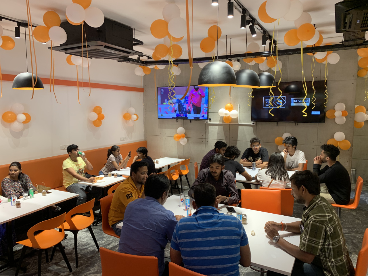 Inside Gopizza branch in Koramangala, India (Gopizza)