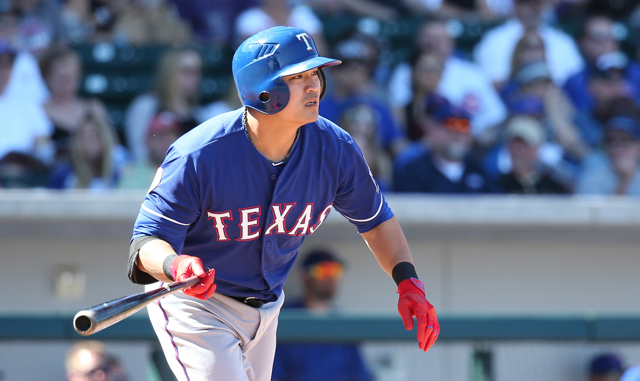 신세계그룹의 이마트 야구단이 미국프로야구 메이저리그(MLB) 베테랑 추신수(39)와 연봉 27억원에 입단 계약했다고 23일 공식으로 발표했다. 사진은 텍사스 레인저스의 추신수. [연합]