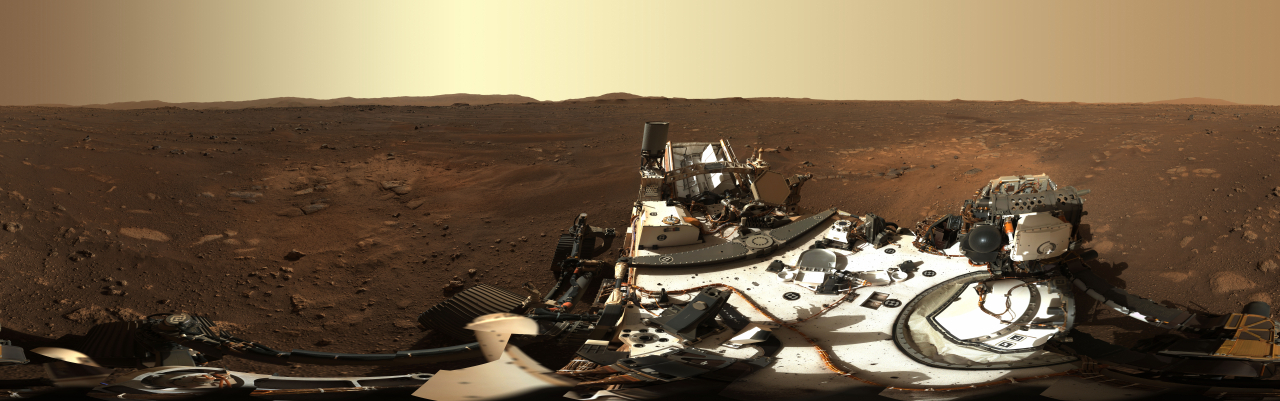 미 항공우주국(NASA)의 화성 탐사 로버 퍼서비어런스에 탑재된 고화질 카메라 ‘마스트캠-Z’가 촬영한 360도 파노라마 사진 [NASA]