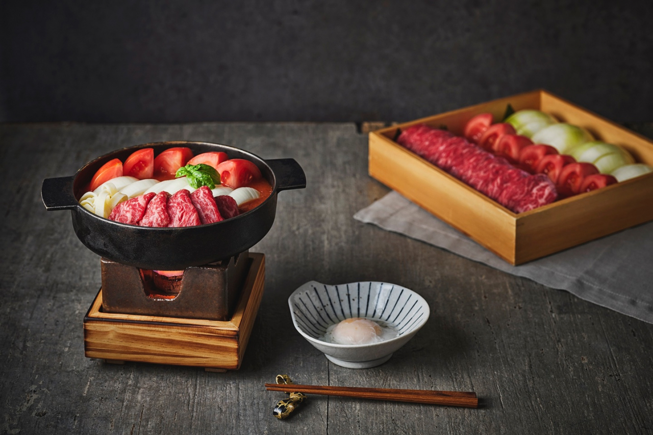 스시조가 주말에만 선보이는 토마토 스키야키 [웨스틴조선호텔 제공]