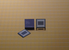SK하이닉스가 양산을 시작한 18GB LPDDR5 모바일 D램의 모습. [SK하이닉스 제공]