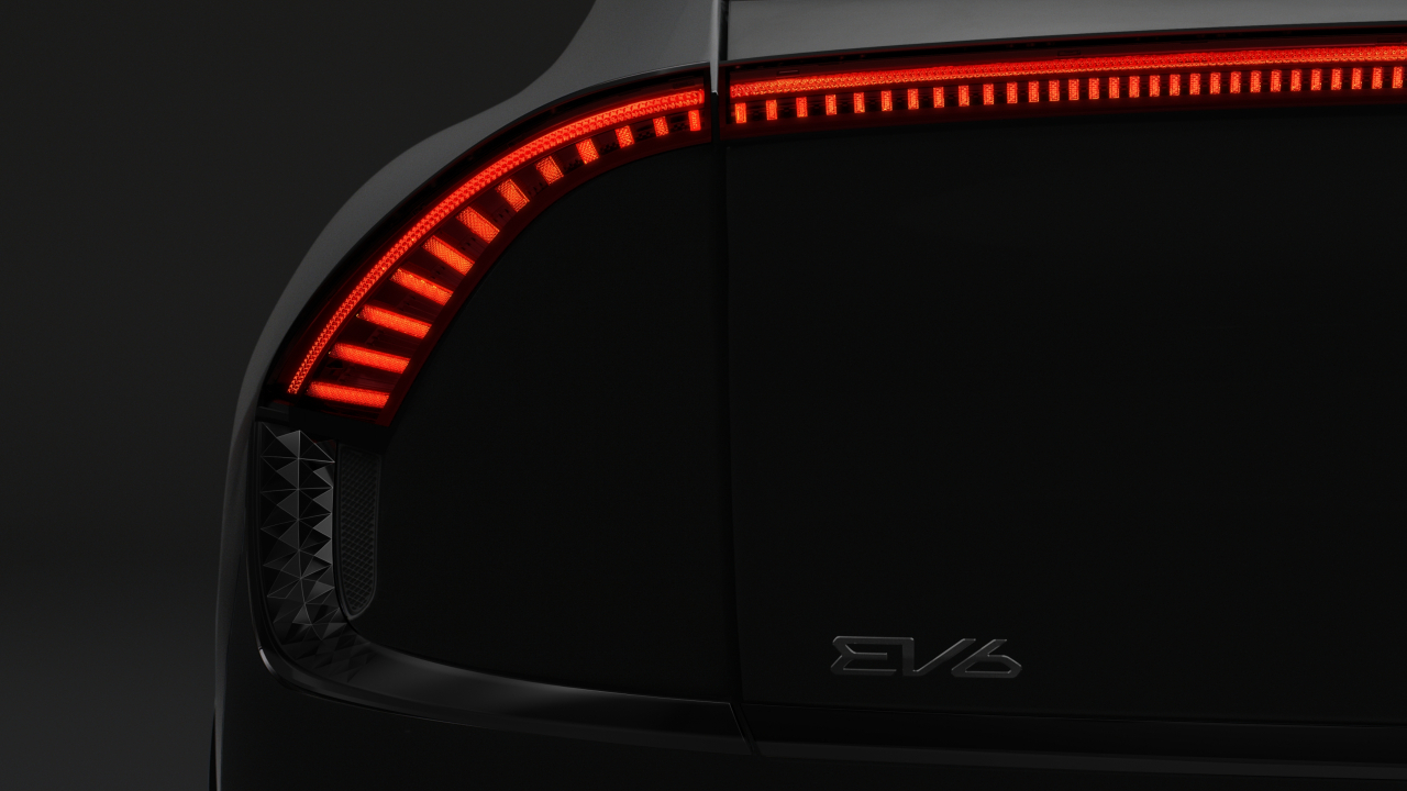 기아 최초의 전용 전기차 ‘EV6’ 티저. [기아 제공]