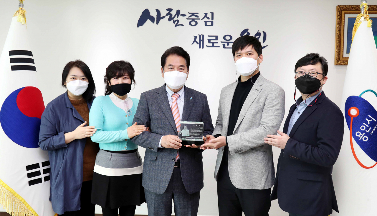 백군기 용인시장백군기 용인시장이 학원 애로사항을 청취했다.[용인시 제공]