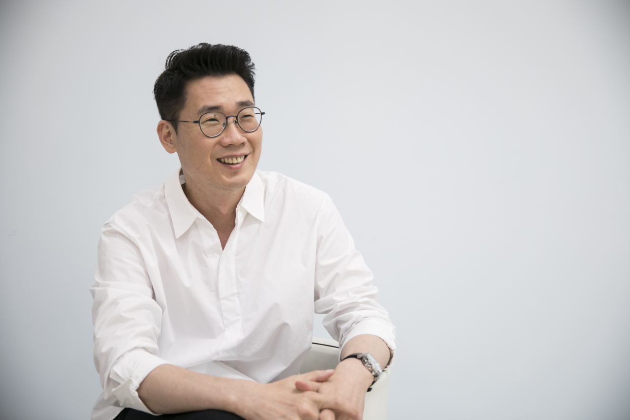조효진 PD는 '범인은 바로 너' 등을 비롯해 글로벌한 예능을 만드는데 능하다. 다른 문화를 이해하고 받아들이는 힘 역시 강했다. 사람이 좋은 것도 좋은 프로그램을 연출하는 데 큰 바탕이 된 것 같다.