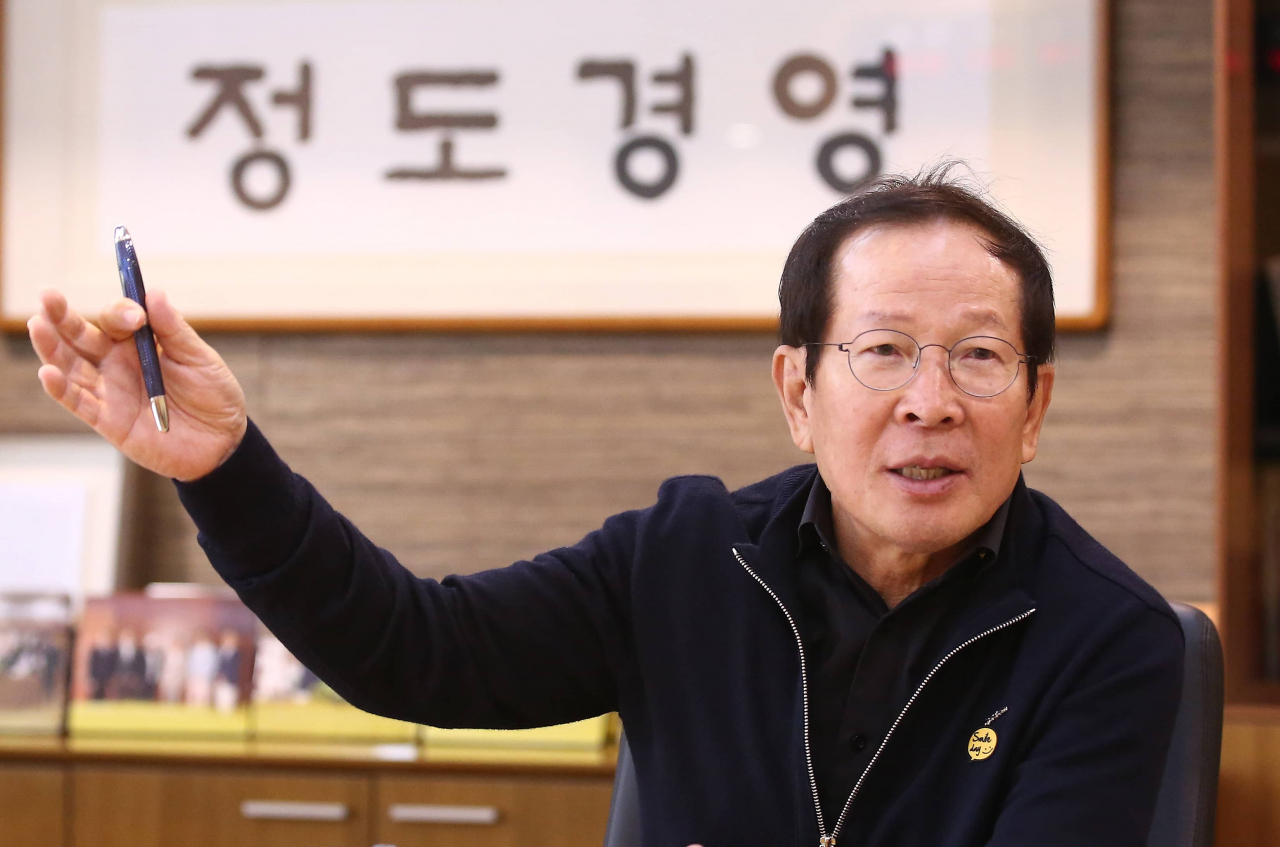 권원강 전 교촌에프앤비 회장. [교촌에프앤비 제공]