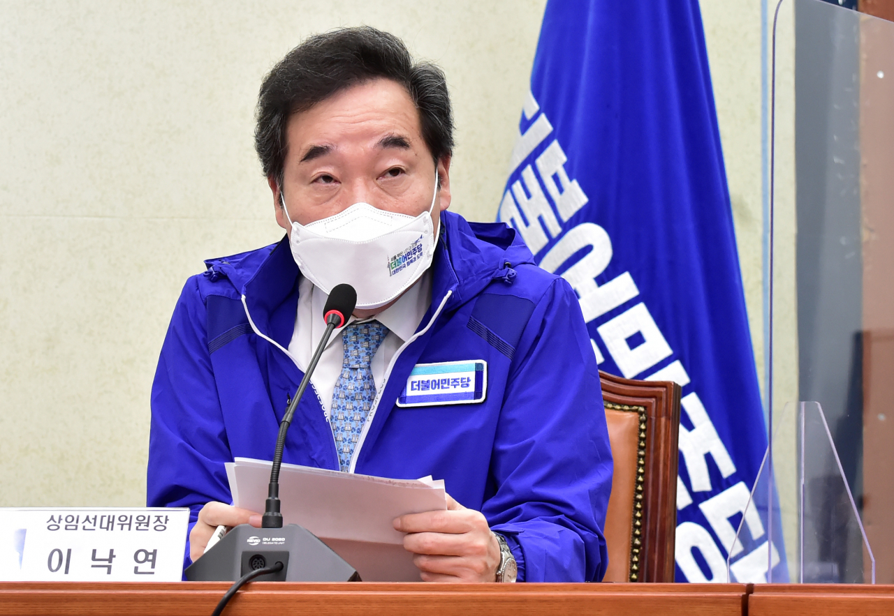 더불어민주당 이낙연 상임선대위원장이 15일 국회에서 열린 중앙선대위회의에서 발언하고 있다. [사진=이상섭 기자/babtong@heraldcorp.com]