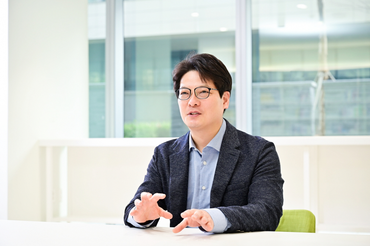 3월 개최된 ITU-R 총회에서 6G 비전 그룹 의장으로 선출된 삼성전자 최형진 연구원. [삼성전자 제공]