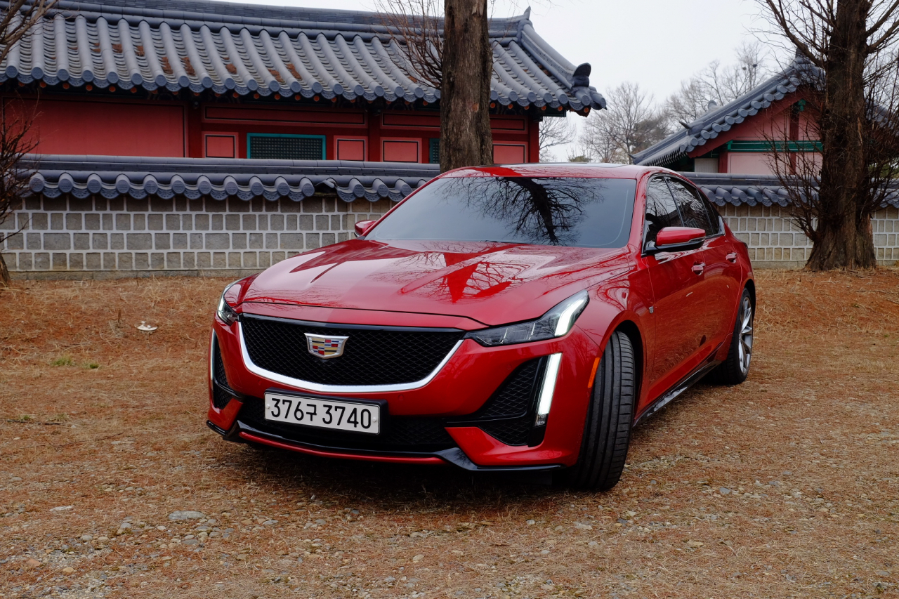 캐딜락 CT5 스포츠. [정찬수 기자]