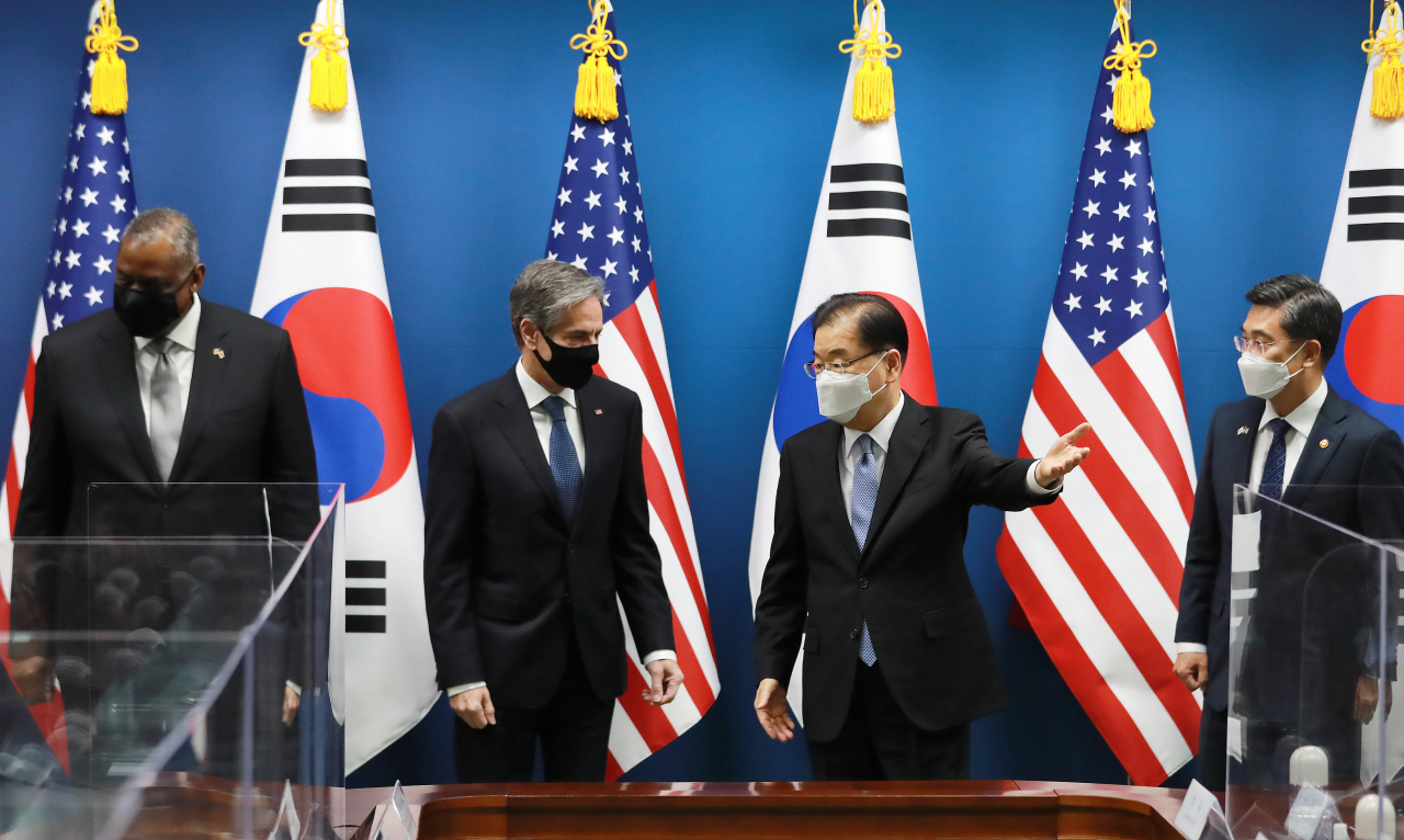 한국과 미국은 18일 서울 종로 외교부청사에서 서욱 국방부 장관(오른쪽부터)과 정의용 외교부 장관, 토니 블링컨 국무장관, 로이드 오스틴 국방장관이 참석한 가운데 2+2 회의를 개최했다. [사진공동취재단]
