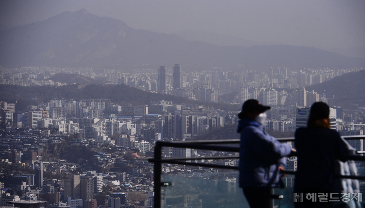 서울 남산에서 바라본 서울 도심의 모습. [헤럴드경제 DB]