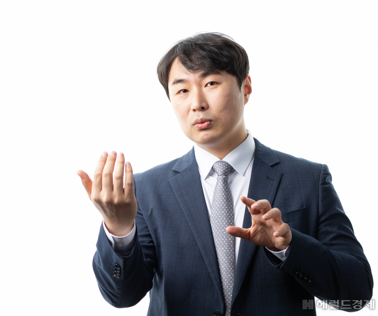 유거상 아실 대표는 “아파트는 지금 살아가는 공간이기도 하지만, 최종적으로 정착할 아파트로 향하기 위해 계속 바꿔가는 재화임을 명확히 인지해야 한다”고 말한다.