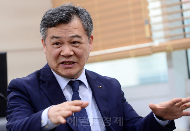 LX 업무 복귀를 선언한 최창학 사장. [헤럴드DB]
