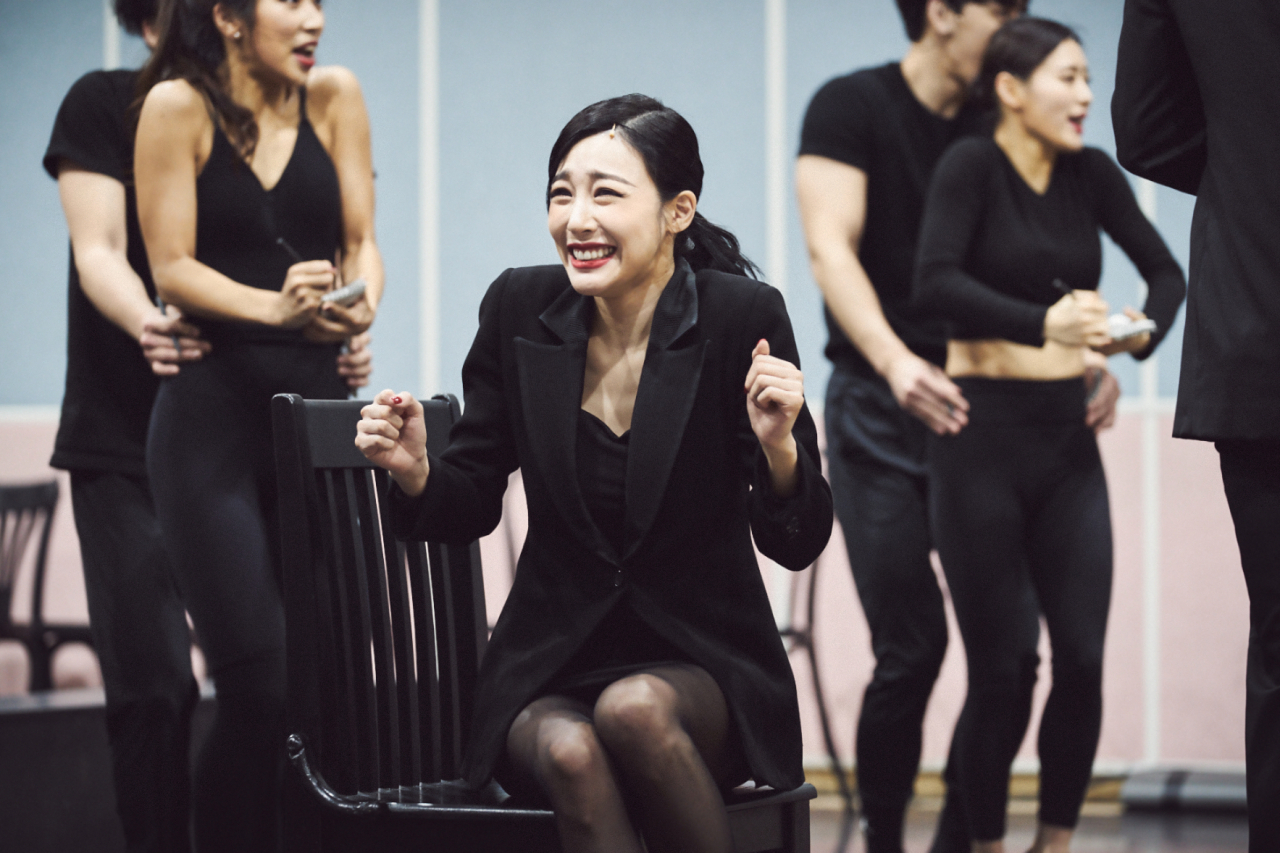소녀시대 티파니 영은 많은 여배우들의 ‘꿈의 배역’인 록시 역의 오디션에 도전해 200대1의 경쟁률을 뚫고 합격했다. [신시컴퍼니 제공]