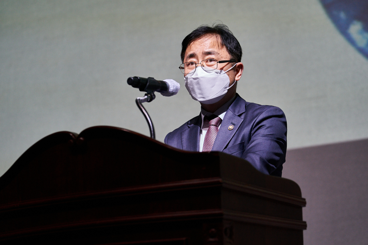 오영우 문화체육관광부 1차관은 23일 정동극장 예술단 창단식에 참석, 축사를 통해 “정동극장의 공식 명칭을 ‘국립정동극장’으로 변경한다”고 말했다. [정동극장 제공]