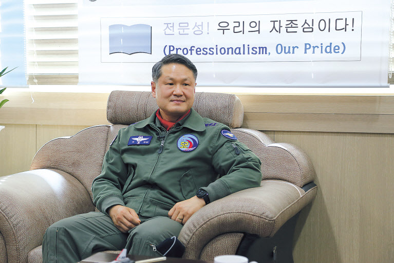 KF-X 통합시험팀 팀장을 맡은 이양수 52전대장(공사 42)은 헤럴드경제와의 인터뷰에서 “KF-X 개발 검증과 안전이 모두 중요하다”고 강조했다. 신대원 기자
